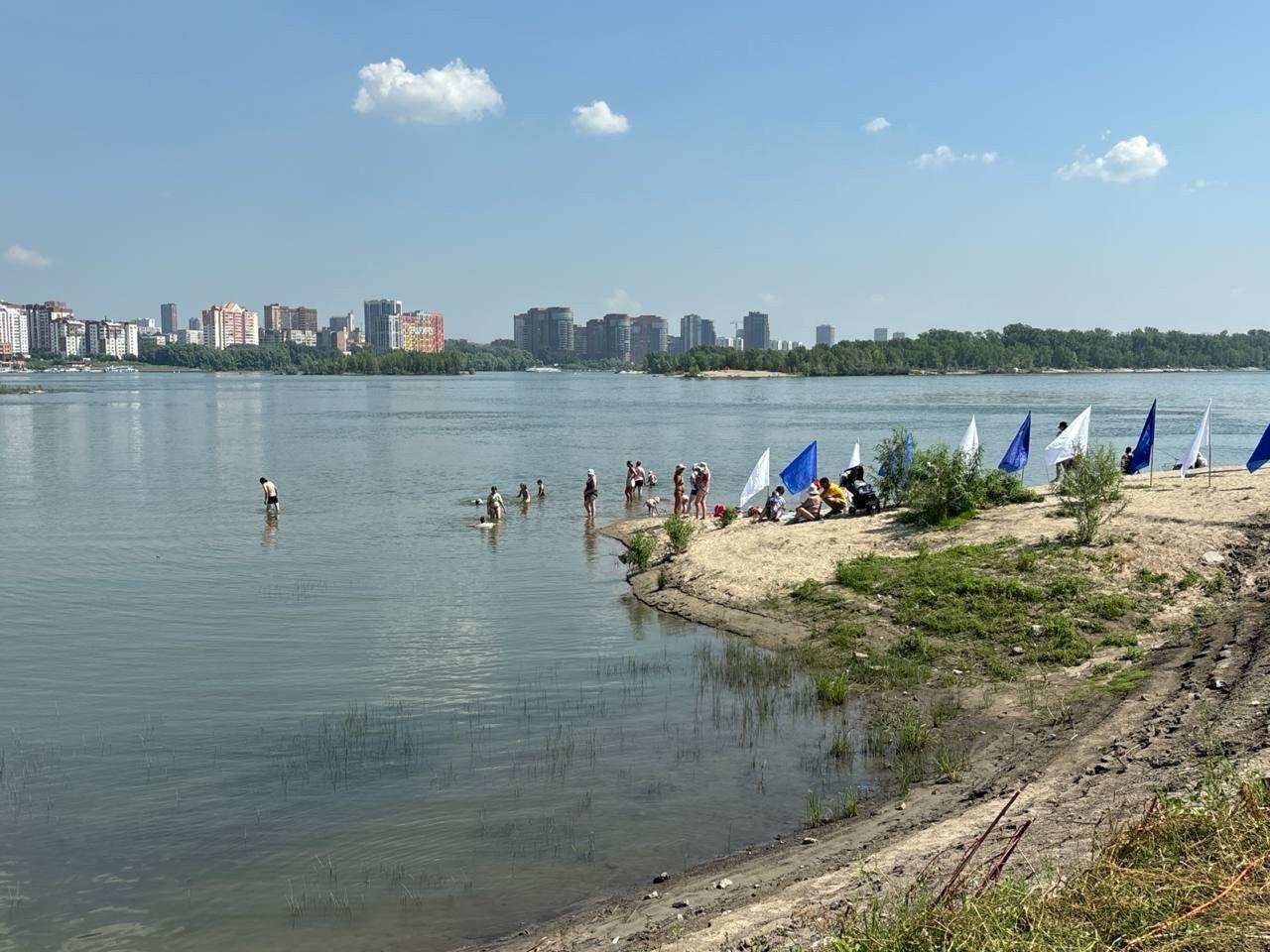 Фото В День Оби новосибирцы собрались в парке «Арена» в +33 градуса — 10 фото с праздника 2